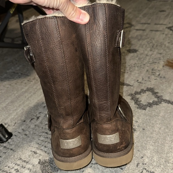 UGG Australia Kensington Boot 5678 size 6 - Picture 2 of 5